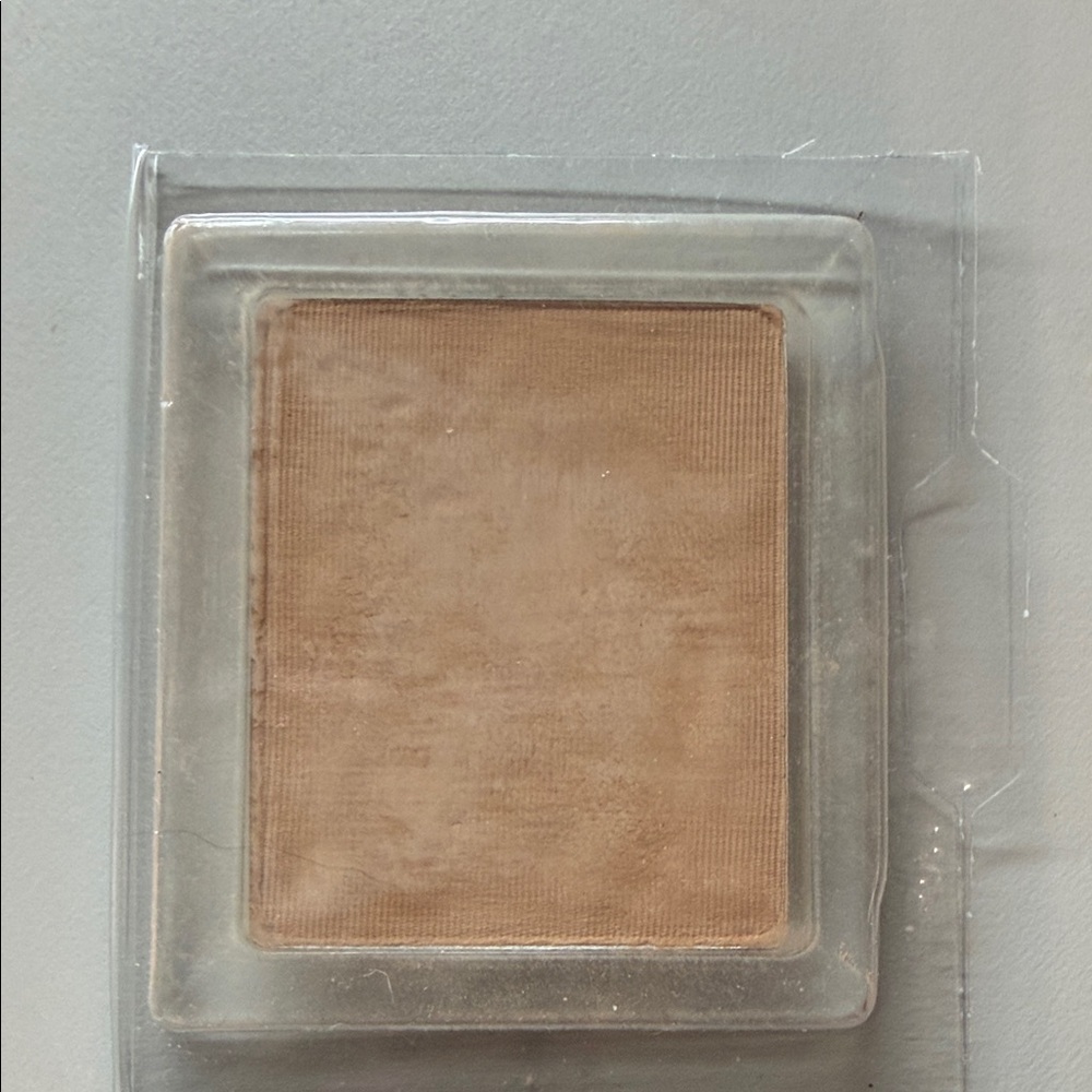 Aloette tan Powder Compact